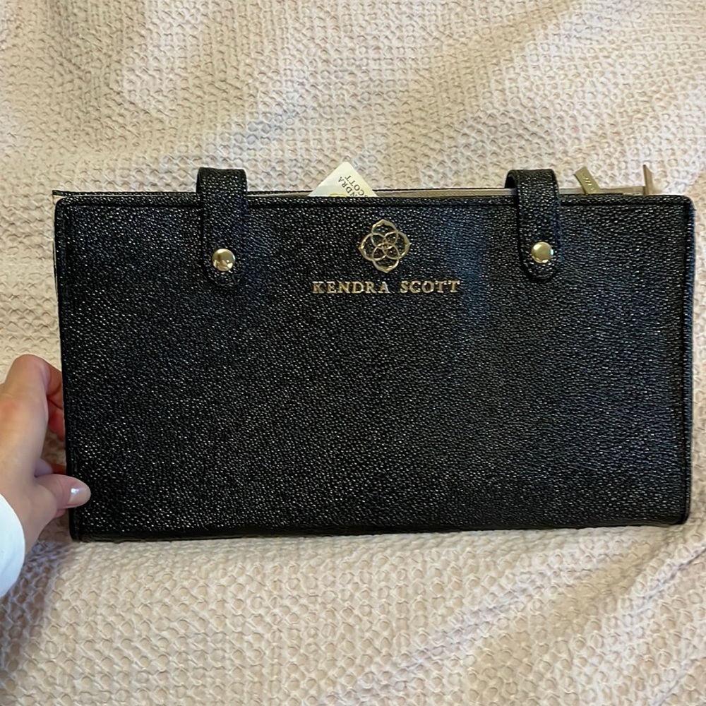 Kendra Scott NWT hanging jewelry organizer black